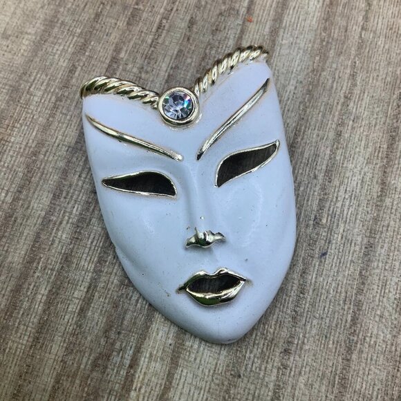 Mardi Gras Mask Vintage Enamel Gold Tone Brooch - Picture 1 of 7